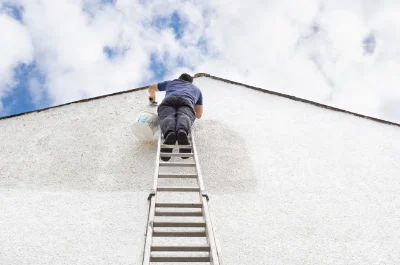 Peinture extérieure à Isques — façades et ravalement